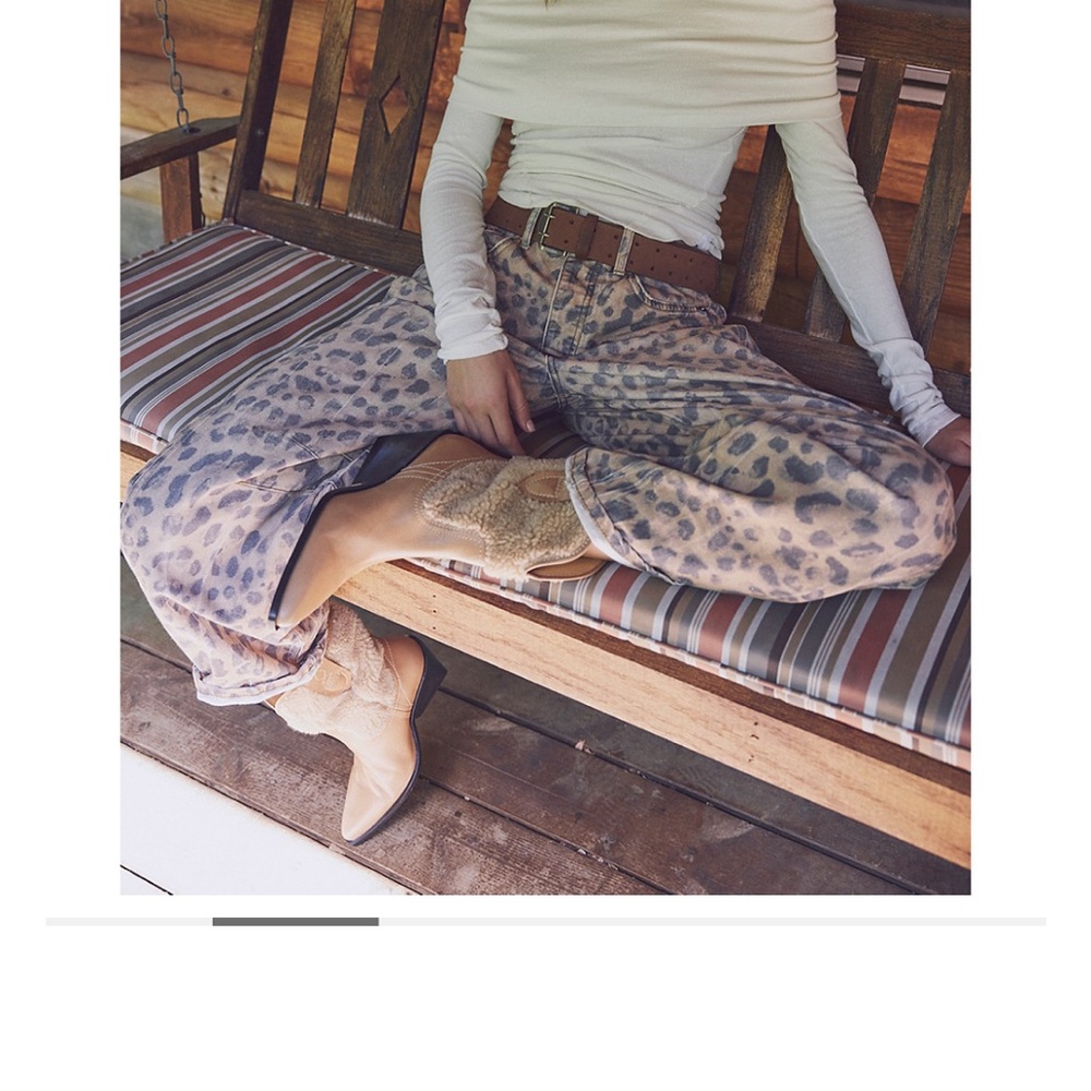 We The Free Good Luck Leopard Barrel Leg Jeans in Brown Sugar - Picture 10 of 10